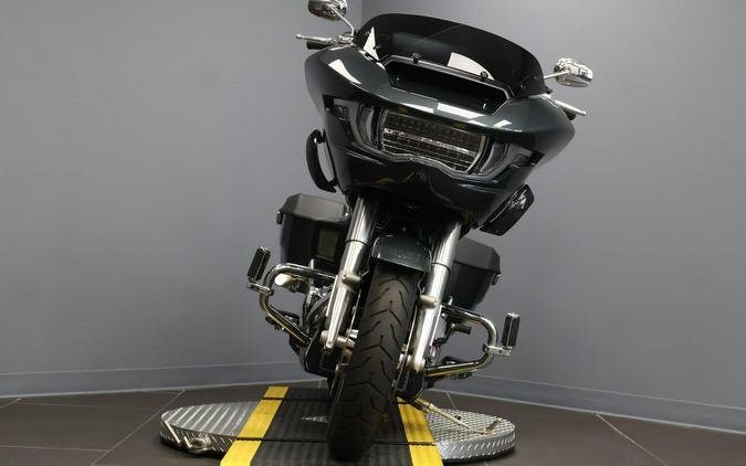 2025 Harley-Davidson® Road Glide® Iron Horse Metallic