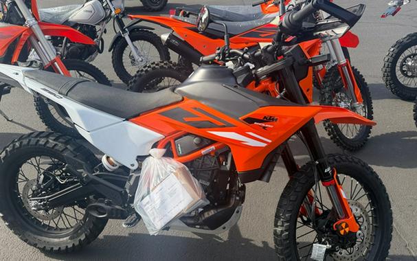 2026 KTM Enduro 390 R