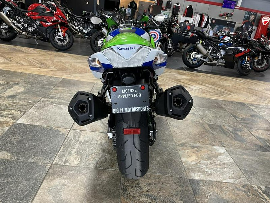 2024 Kawasaki Ninja® ZX™-14R 40th Anniversary Edition ABS