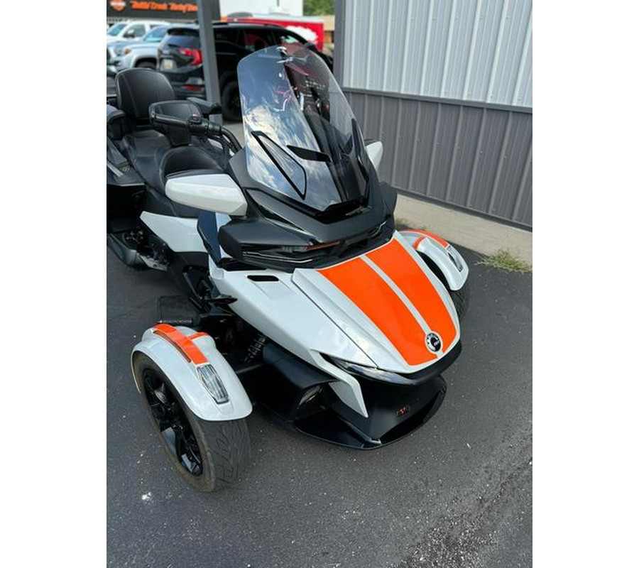 2021 Can-Am® Spyder® RT Limited Dark