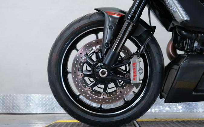 2013 Ducati Diavel Carbon