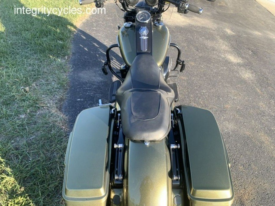 2017 Harley-Davidson® FLHRXS - Road King® Special