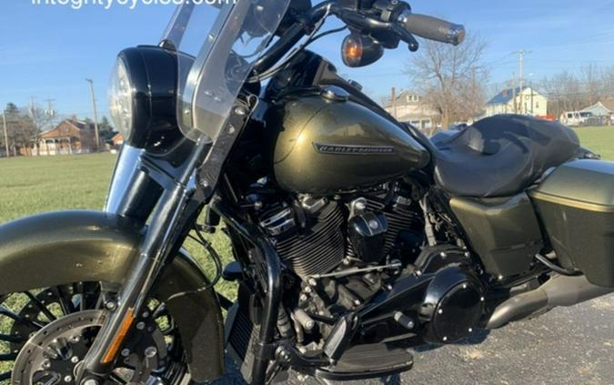 2017 Harley-Davidson® FLHRXS - Road King® Special