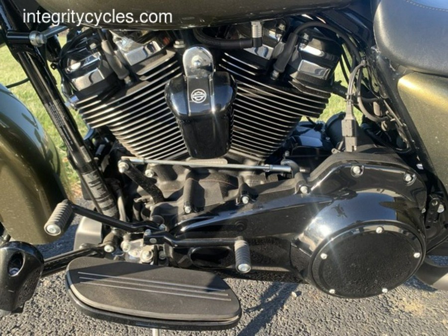 2017 Harley-Davidson® FLHRXS - Road King® Special