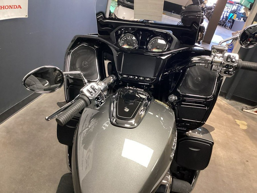 2024 Indian Motorcycle® Pursuit® Limited® with PowerBand Audio Package Titanium/Black Metallic