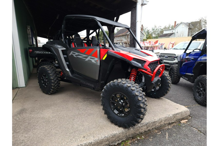 2024 Polaris Industries RZR XP 1000 Ultimate Indy Red - Titanium / Black