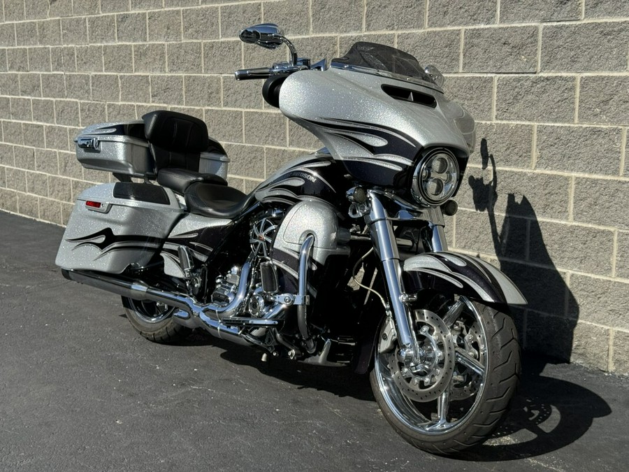 FLHXSE 2015 CVO Street Glide