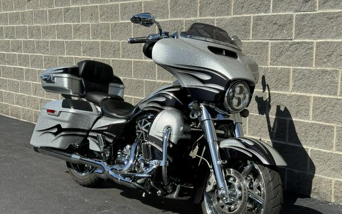 FLHXSE 2015 CVO Street Glide