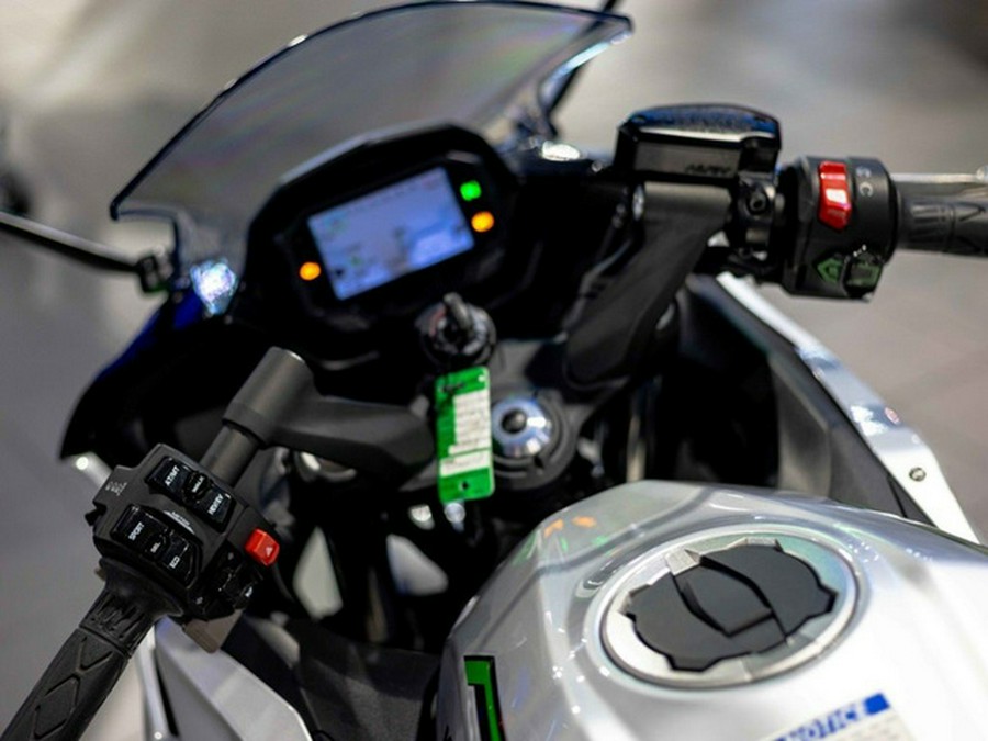 2024 Kawasaki Ninja 7 Hybrid ABS