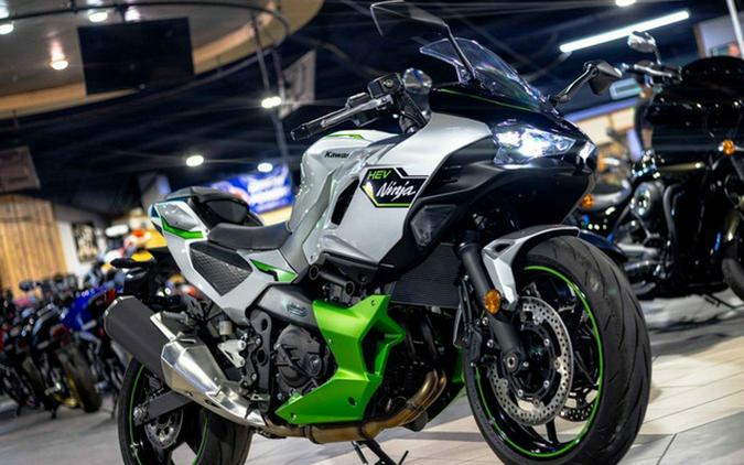 2024 Kawasaki Ninja 7 Hybrid First Look [12 Fast Facts; 40 Pics]