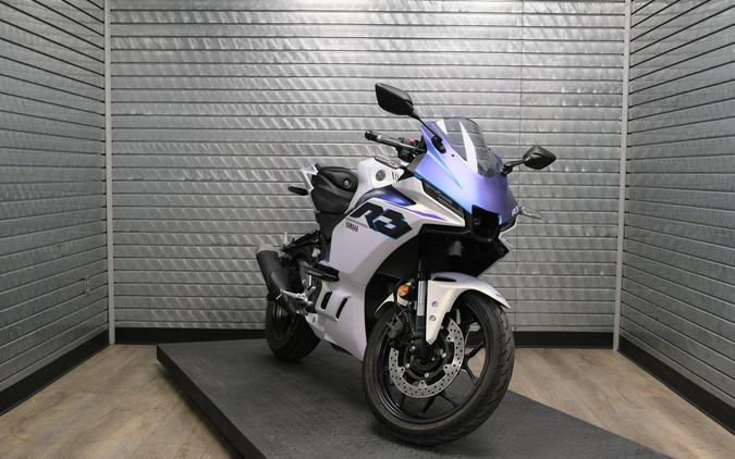 2025 YAMAHA YZF-R3