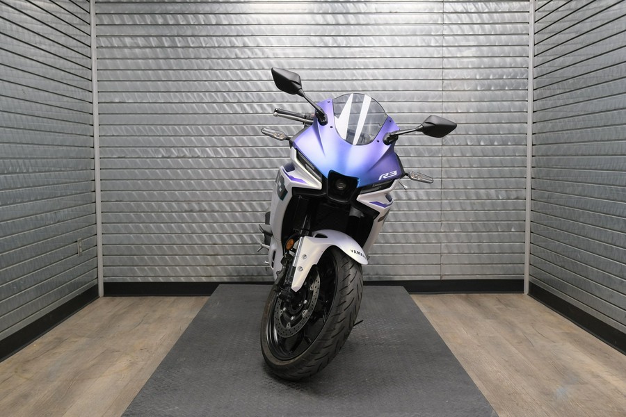 2025 YAMAHA YZF-R3