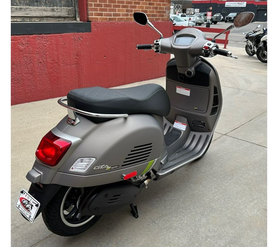 2024 Vespa GTS Super 300 Tech