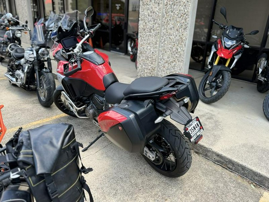 2022 Ducati Multistrada V4S Ducati Red / Spoked Wheels