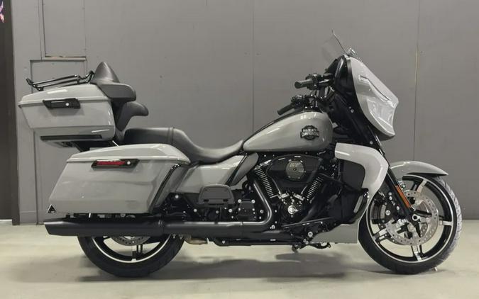 FLHXU 2025 Street Glide® Ultra