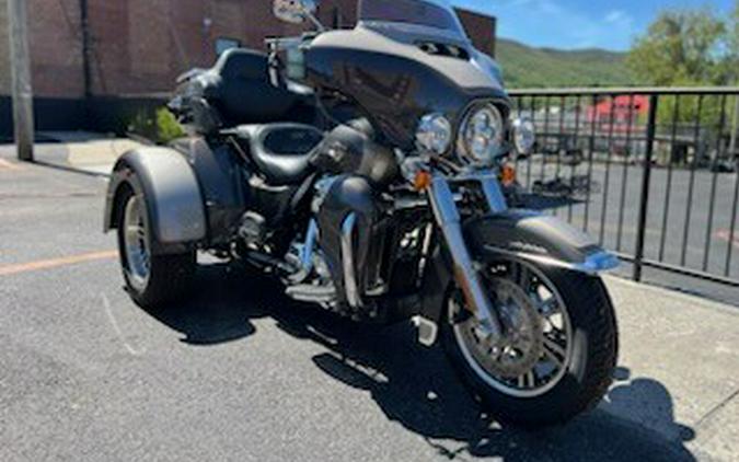 2023 Harley-Davidson® Tri Glide® Ultra FLHTCUTG