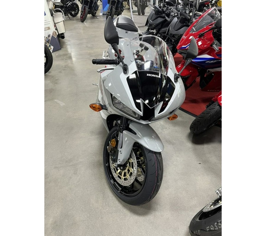 2026 Honda CBR600RR ABS
