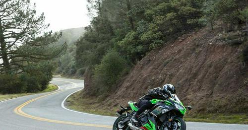 2020 Kawasaki Ninja 650 First Ride https://t.co/LCbhDWxqf8...