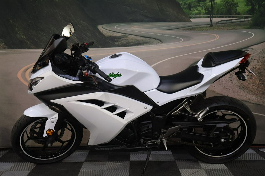 2015 Kawasaki Ninja® 300 ABS