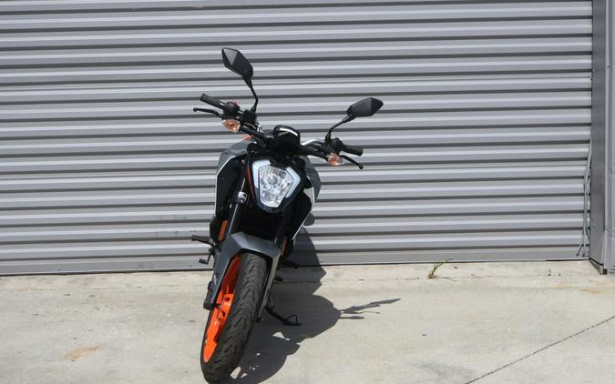 2023 KTM KTM Duke 200