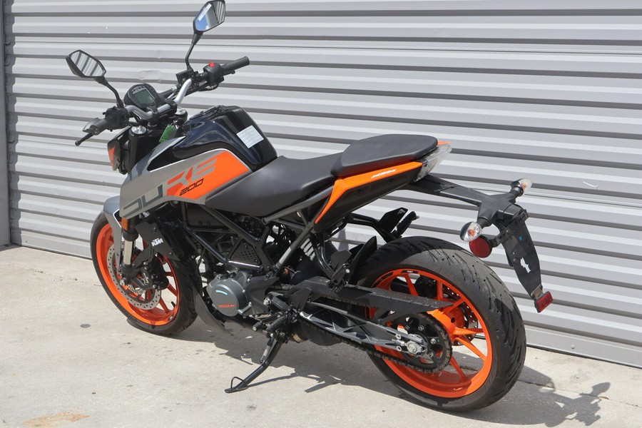 2023 KTM KTM Duke 200