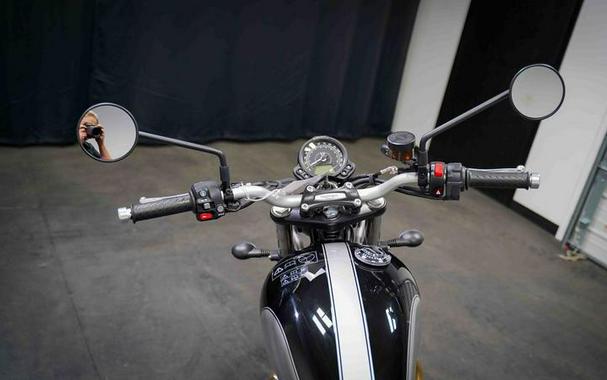 2025 Triumph Scrambler 900 Jet Black