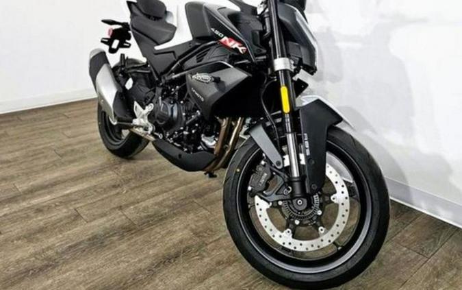 2025 CFMOTO 450NK