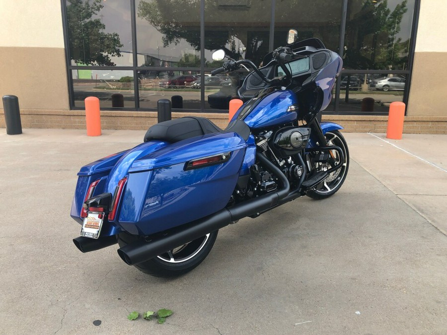 2024 Harley-Davidson® Road Glide® Blue Burst - Black Finish