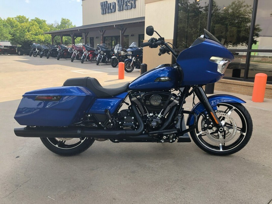 2024 Harley-Davidson® Road Glide® Blue Burst - Black Finish