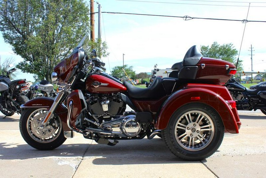 2024 Harley-Davidson® FLHTCUTG - Tri Glide® Ultra