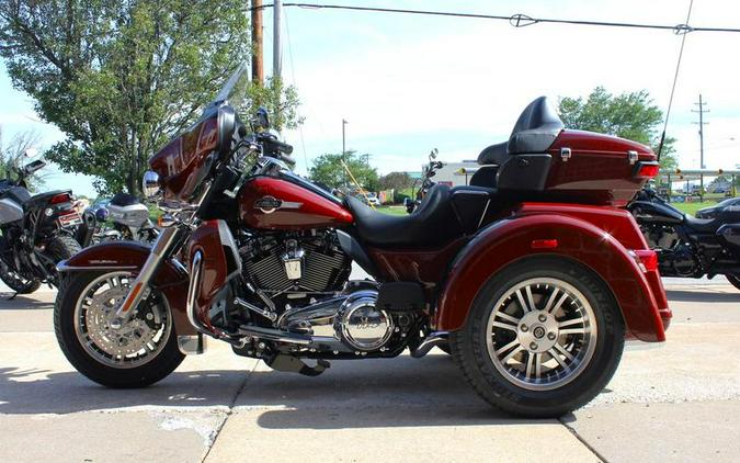 2024 Harley-Davidson® FLHTCUTG - Tri Glide® Ultra