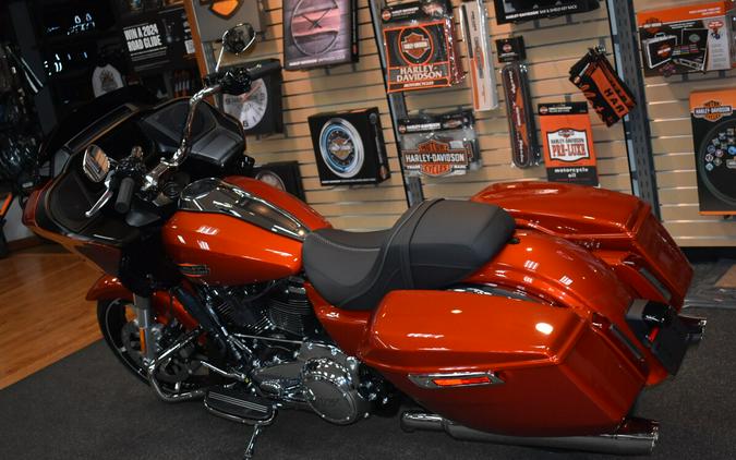 FLTRX 2024 Road Glide™