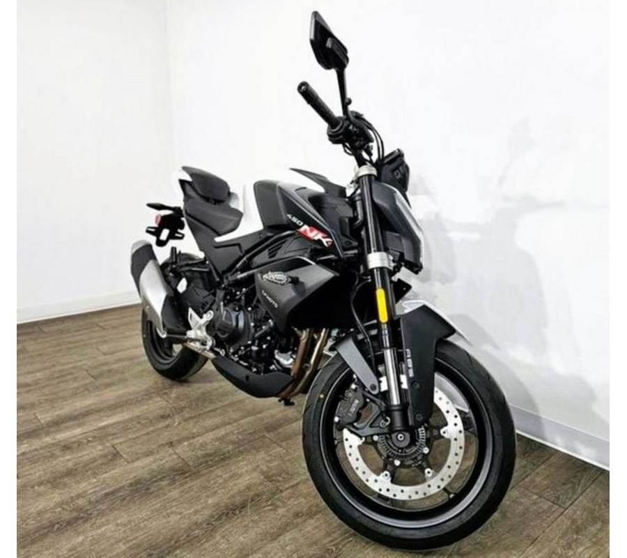 2025 CFMOTO 450NK