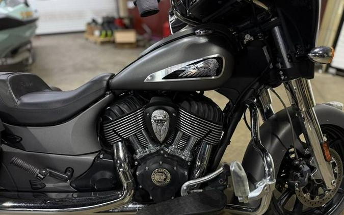 2020 Indian Motorcycle® Chieftain® Titanium Smoke