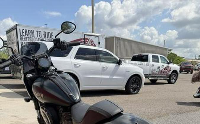 2023 Indian Motorcycle® Sport Chief Black Smoke