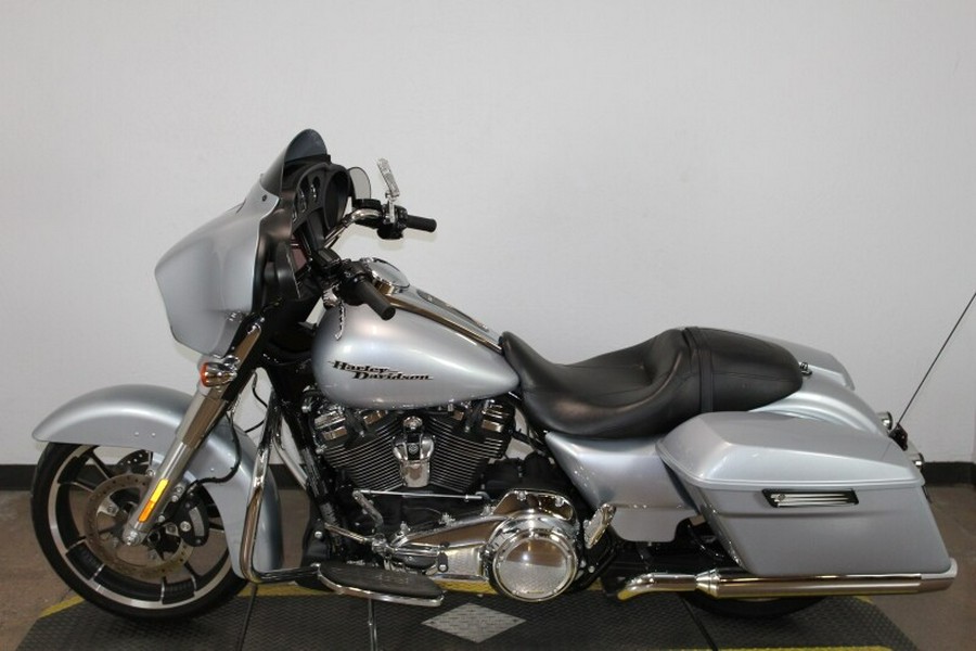 Harley-Davidson Street Glide 2020 FLHX 601429T BARRACUDA SLV