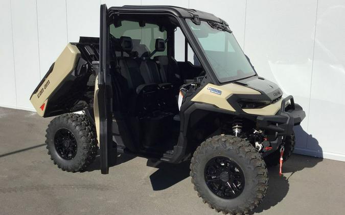 2026 Can-Am® Defender Limited HD11 Desert Tan & Carbon Black