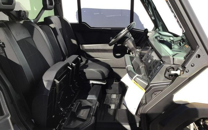 2026 Can-Am® Defender Limited HD11 Desert Tan & Carbon Black