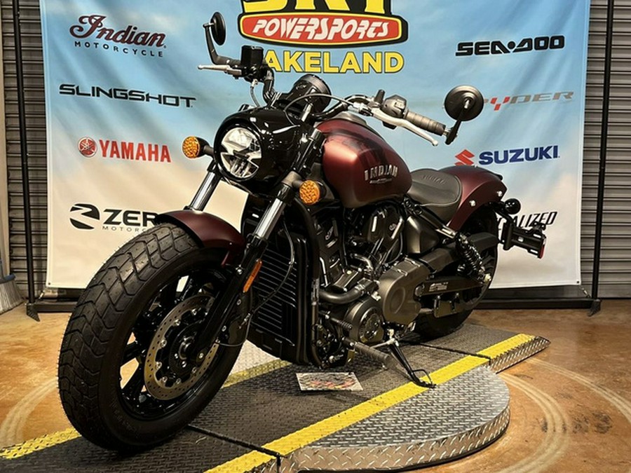 2026 Indian Scout Bobber Maroon Metallic Smoke