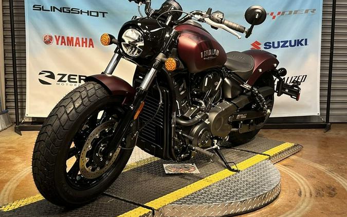 2026 Indian Scout Bobber Maroon Metallic Smoke