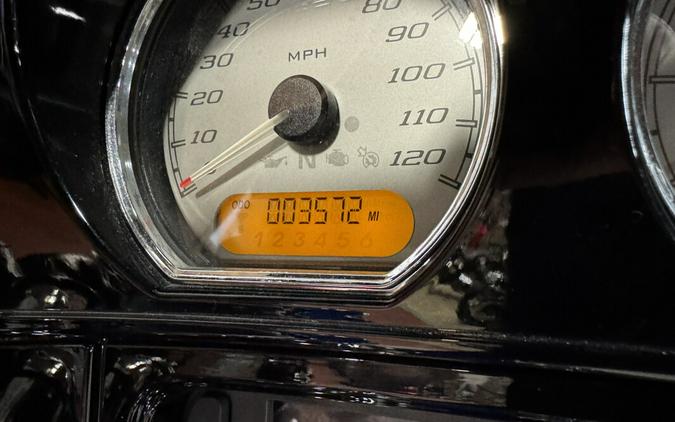2017 Harley-Davidson® Street Glide® Special Superior Blue FLHXS