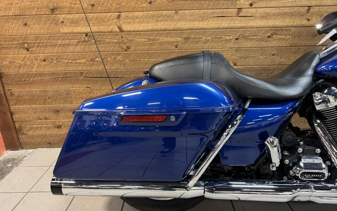 2017 Harley-Davidson® Street Glide® Special Superior Blue FLHXS