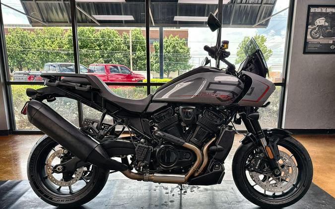 2026 Harley-Davidson® Pan America® 1250 ST Dark Billiard Gray