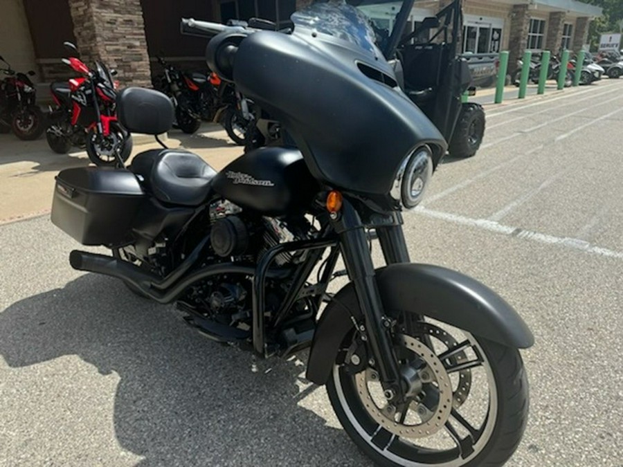 2016 Harley-Davidson FLHX - Street Glide