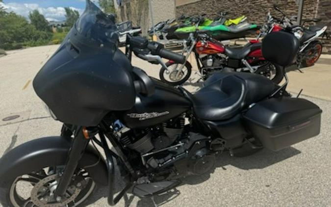 2016 Harley-Davidson FLHX - Street Glide