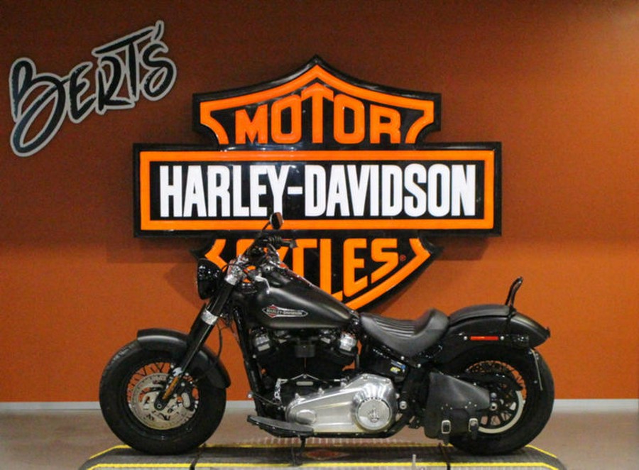 2020 Harley-Davidson® FLSL - Softail® Softail Slim®