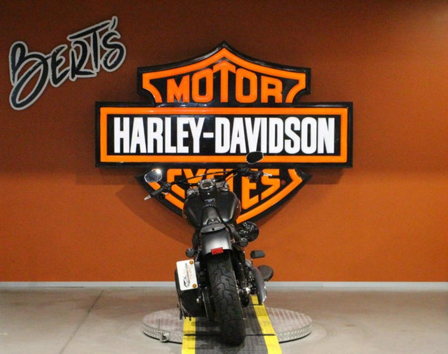 2020 Harley-Davidson® FLSL - Softail® Softail Slim®