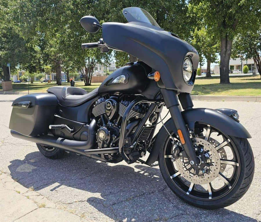 2025 Indian Motorcycle® Chieftain® Dark Horse®