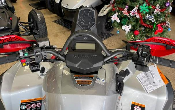 2026 Can-Am® Renegade X mr 1000 R Hyper Silver & Legion Red