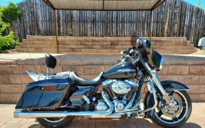 2013 Harley-Davidson Street Glide Midnight Pearl